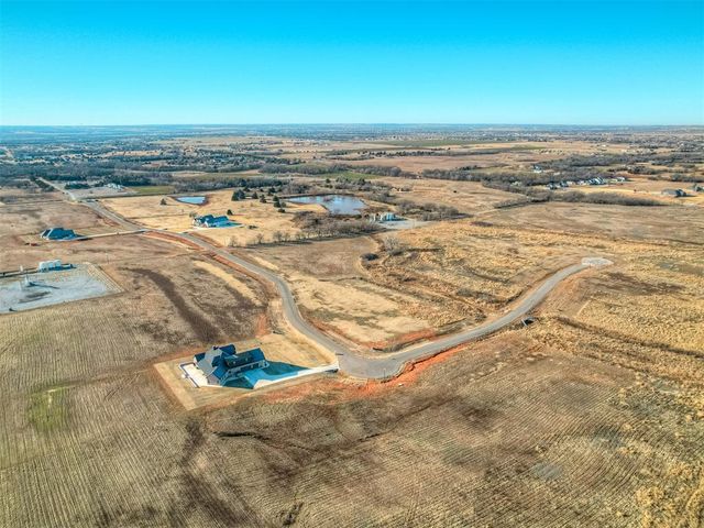 8565 NW 210th Road, Edmond, OK 73025