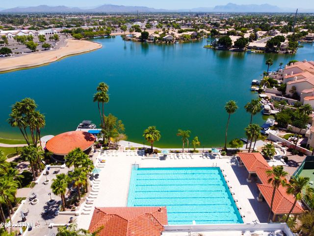 2109 E MALLARD Court, Gilbert, AZ 85234