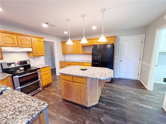 221 Colorado Avenue, Springdale, AR 72764