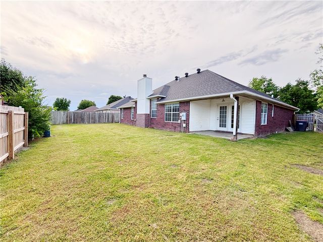 221 Colorado Avenue, Springdale, AR 72764