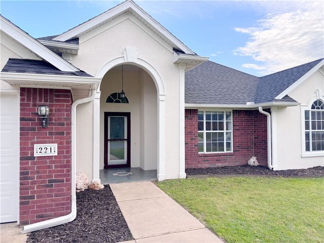 221 Colorado Avenue, Springdale, AR 72764