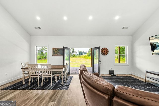 195 Keys Ferry Road, Jackson, GA 30233