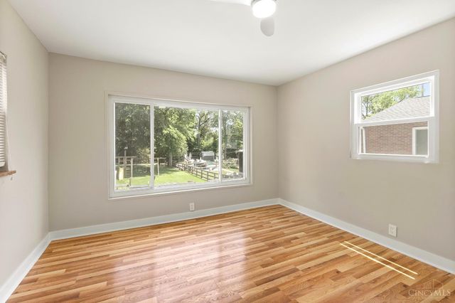 928 Oak Avenue, Wyoming, OH 45215