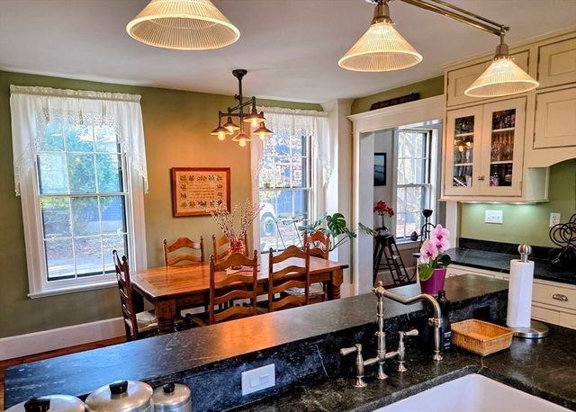 14 South St, Grafton, MA 01519