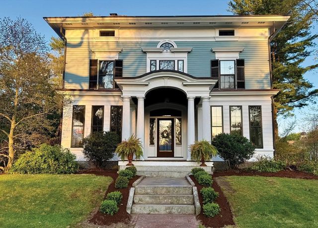 14 South St, Grafton, MA 01519