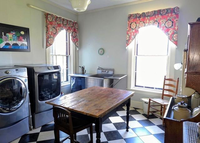 14 South St, Grafton, MA 01519
