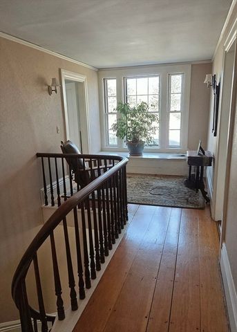 14 South St, Grafton, MA 01519