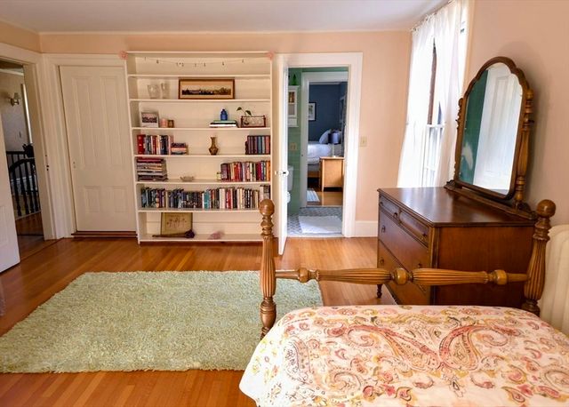 14 South St, Grafton, MA 01519