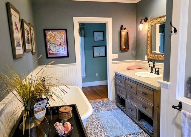 14 South St, Grafton, MA 01519