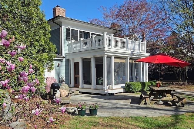 14 South St, Grafton, MA 01519