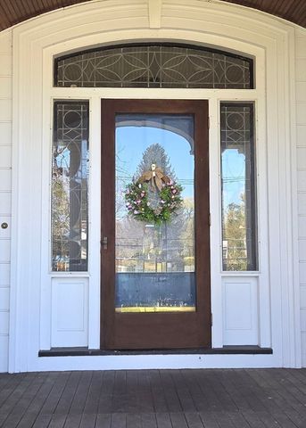 14 South St, Grafton, MA 01519