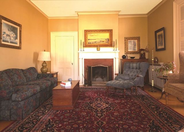 14 South St, Grafton, MA 01519
