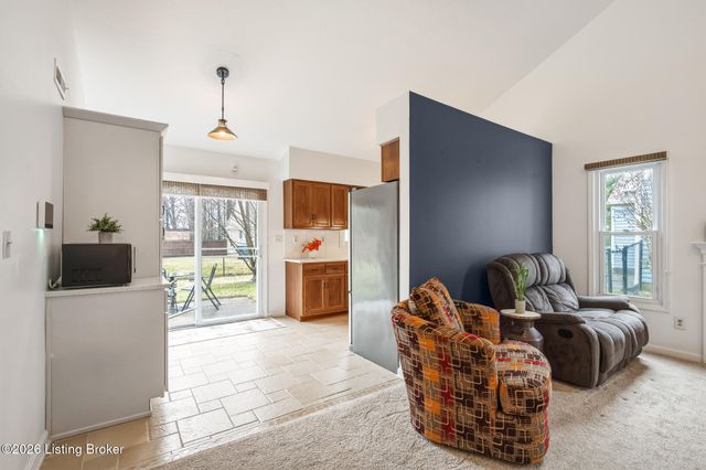 4015 Handley Ave, Louisville, KY 40218