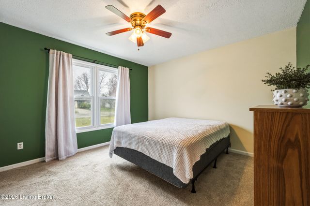 4015 Handley Ave, Louisville, KY 40218