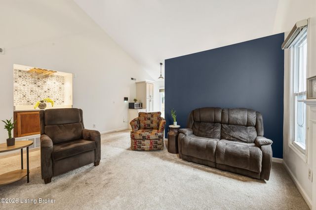 4015 Handley Ave, Louisville, KY 40218