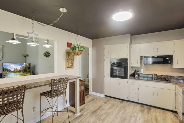 3572 Hazelton Etna Road, Alexandria, OH 43001