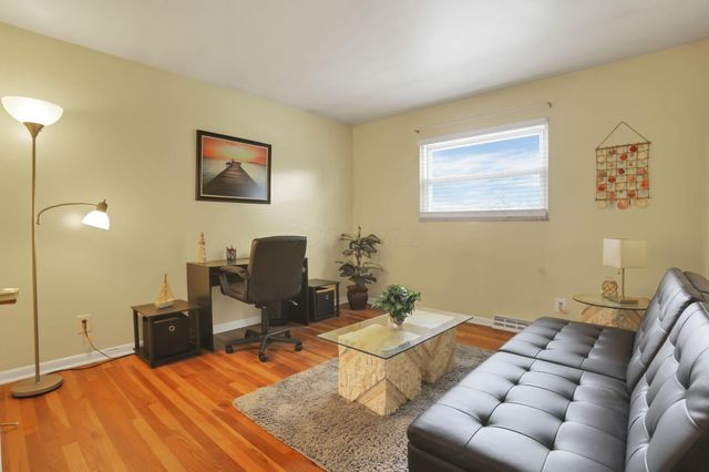 3572 Hazelton Etna Road, Alexandria, OH 43001