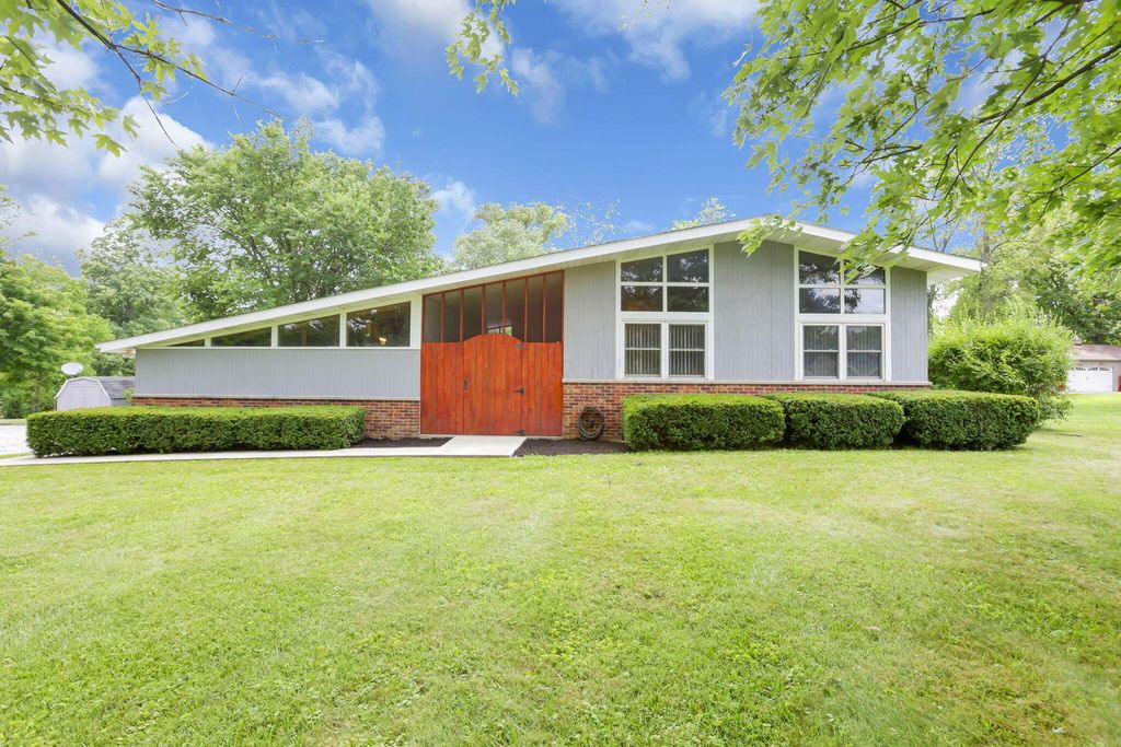 3572 Hazelton Etna Road, Alexandria, OH 43001