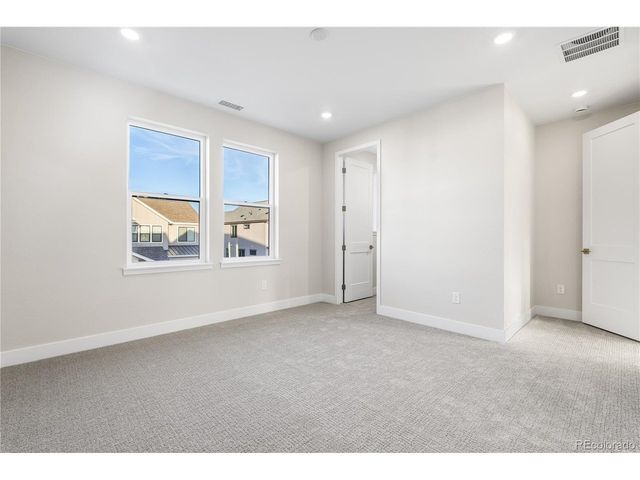 8770 Summerwalk Trl, Littleton, CO 80125