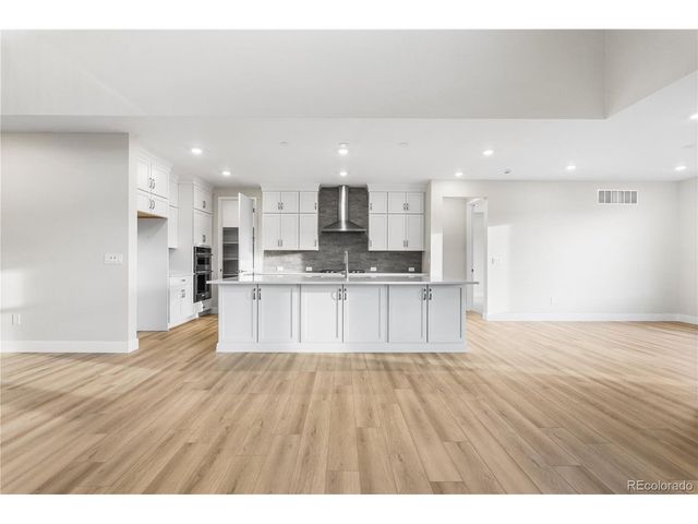 8770 Summerwalk Trl, Littleton, CO 80125