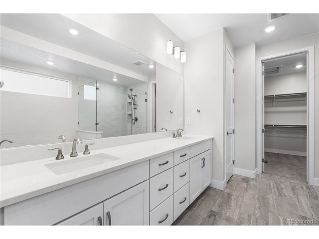 8770 Summerwalk Trl, Littleton, CO 80125