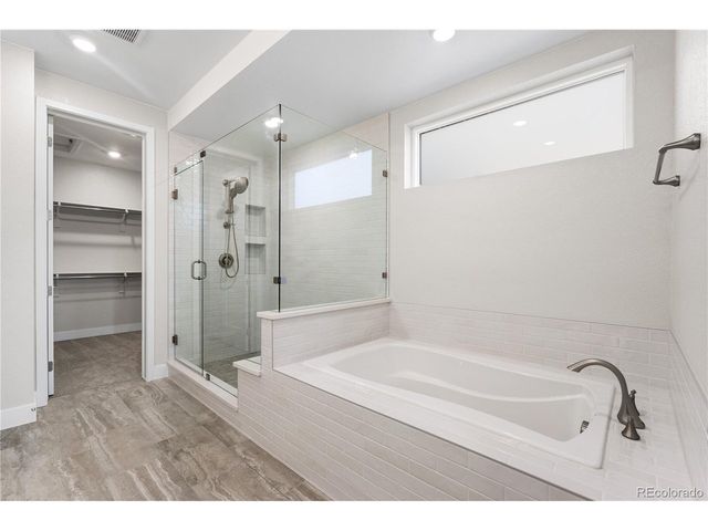 8770 Summerwalk Trl, Littleton, CO 80125