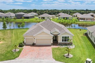 5285 2nd Manor, Vero Beach, FL 32968