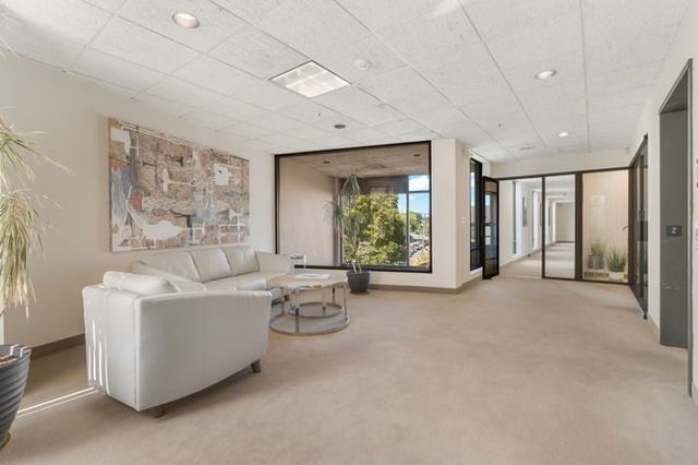 333 North Ave 2, Wakefield, MA 01880