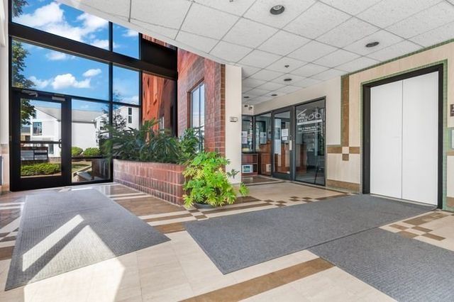 333 North Ave 2, Wakefield, MA 01880