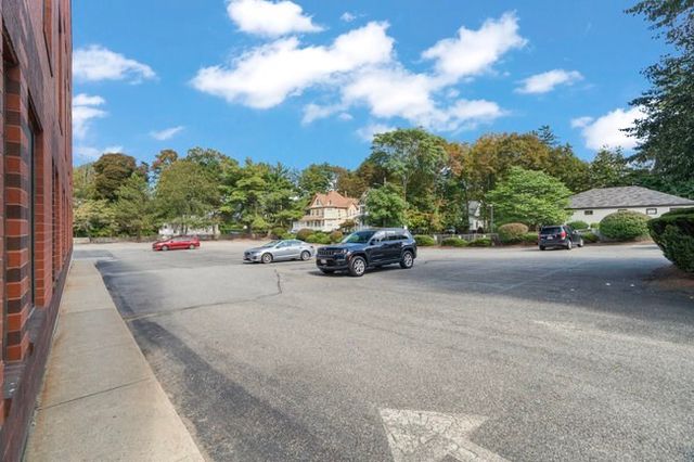 333 North Ave 2, Wakefield, MA 01880