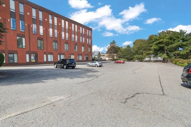 333 North Ave 2, Wakefield, MA 01880