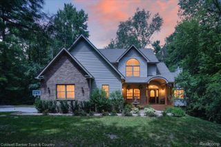 3217 Pineview Trail, Genoa Township, MI 48843