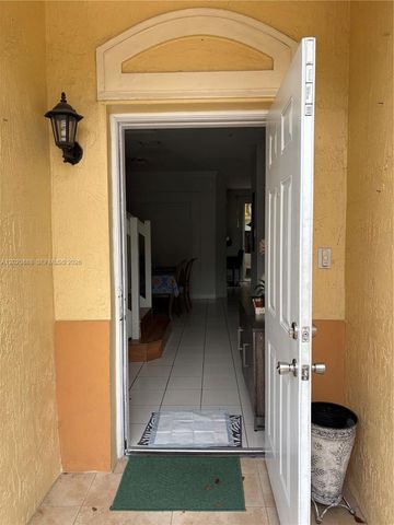 6920 NW 177th St Q101, Hialeah, FL 33015