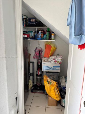 6920 NW 177th St Q101, Hialeah, FL 33015