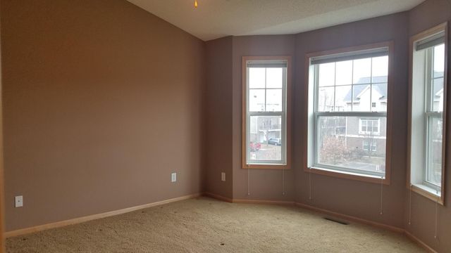 11749 Emery Village Drive N, Champlin, MN 55316