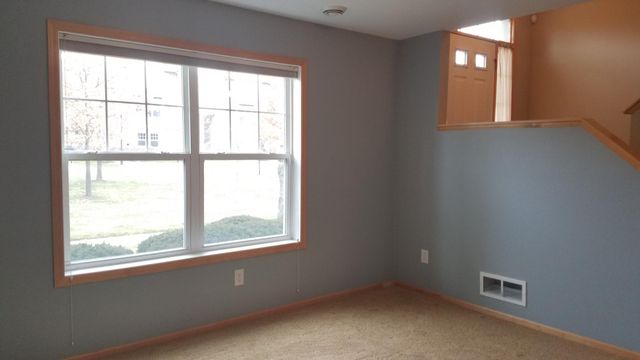11749 Emery Village Drive N, Champlin, MN 55316