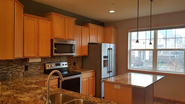 11749 Emery Village Drive N, Champlin, MN 55316