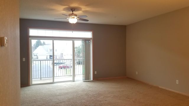 11749 Emery Village Drive N, Champlin, MN 55316