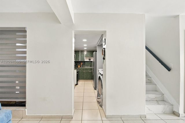 9670 Fontainebleau Blvd 19, Miami, FL 33172