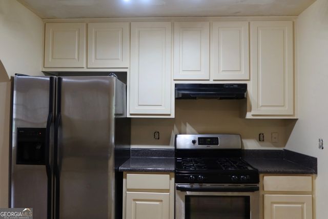 306 Breeze Meadow, Fairburn, GA 30213