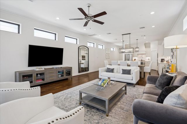 618 E 28th Street, Houston, TX 77008