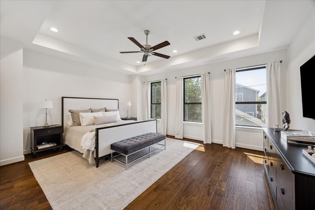 618 E 28th Street, Houston, TX 77008