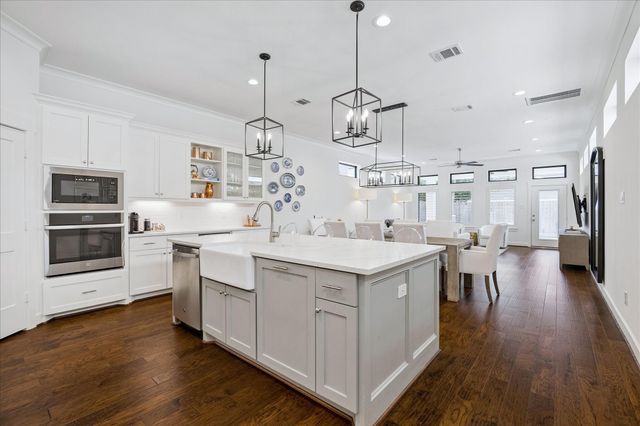 618 E 28th Street, Houston, TX 77008