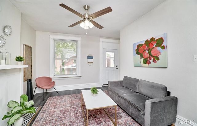 4930 Wise Avenue, St Louis, MO 63110