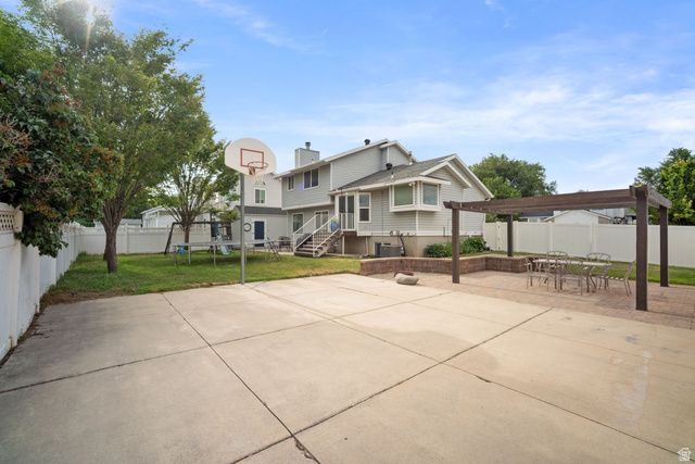 1066 W COVEWOOD PL, West Jordan, UT 84088