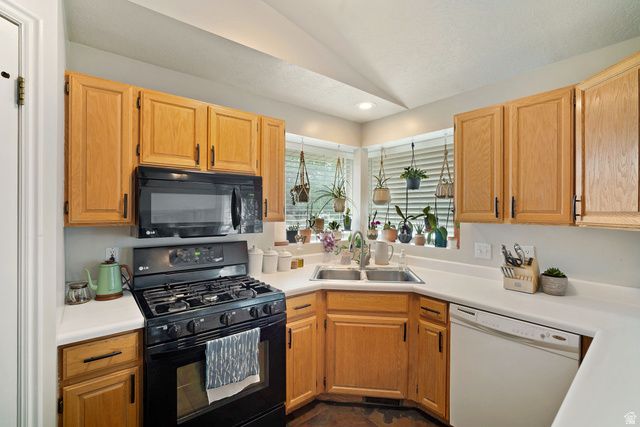 1066 W COVEWOOD PL, West Jordan, UT 84088