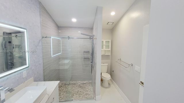 1421 SW 104th Avenue, Pembroke Pines, FL 33025