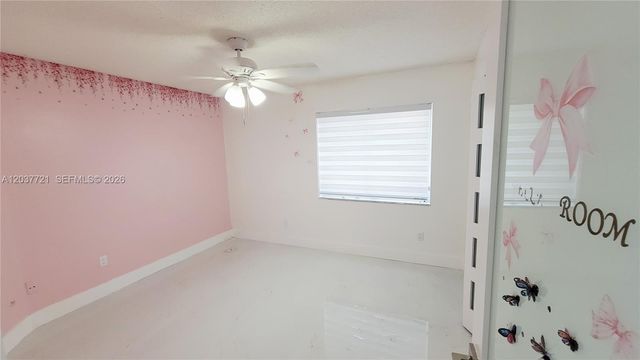 1421 SW 104th Avenue, Pembroke Pines, FL 33025