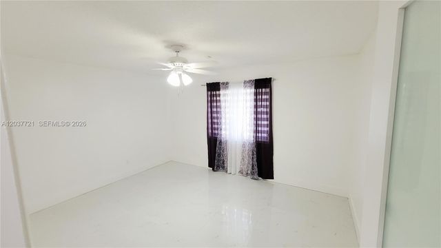 1421 SW 104th Avenue, Pembroke Pines, FL 33025