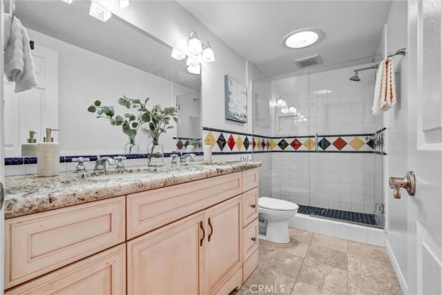 2842 Velasco, Costa Mesa, CA 92626